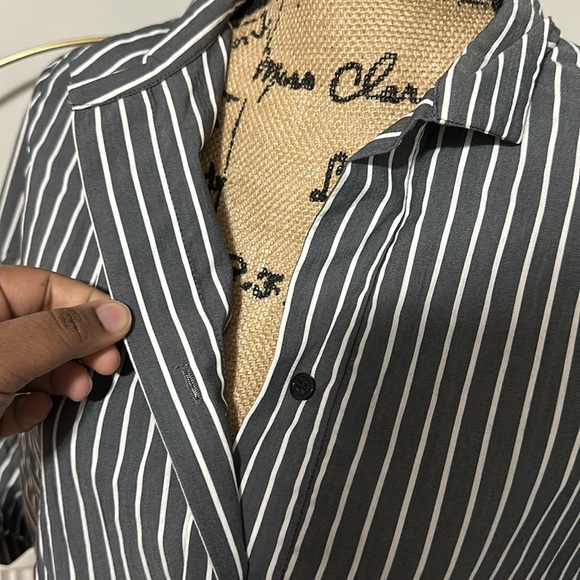 EUC Comfy USA Stripe Tunic button blouse - Picture 4 of 7